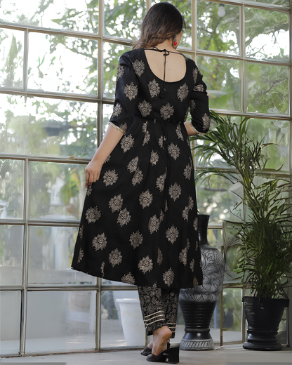 Black Butta Jaal Kurti with Pant & Dupatta