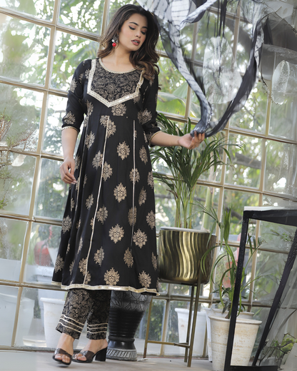 Black Butta Jaal Kurti with Pant & Dupatta